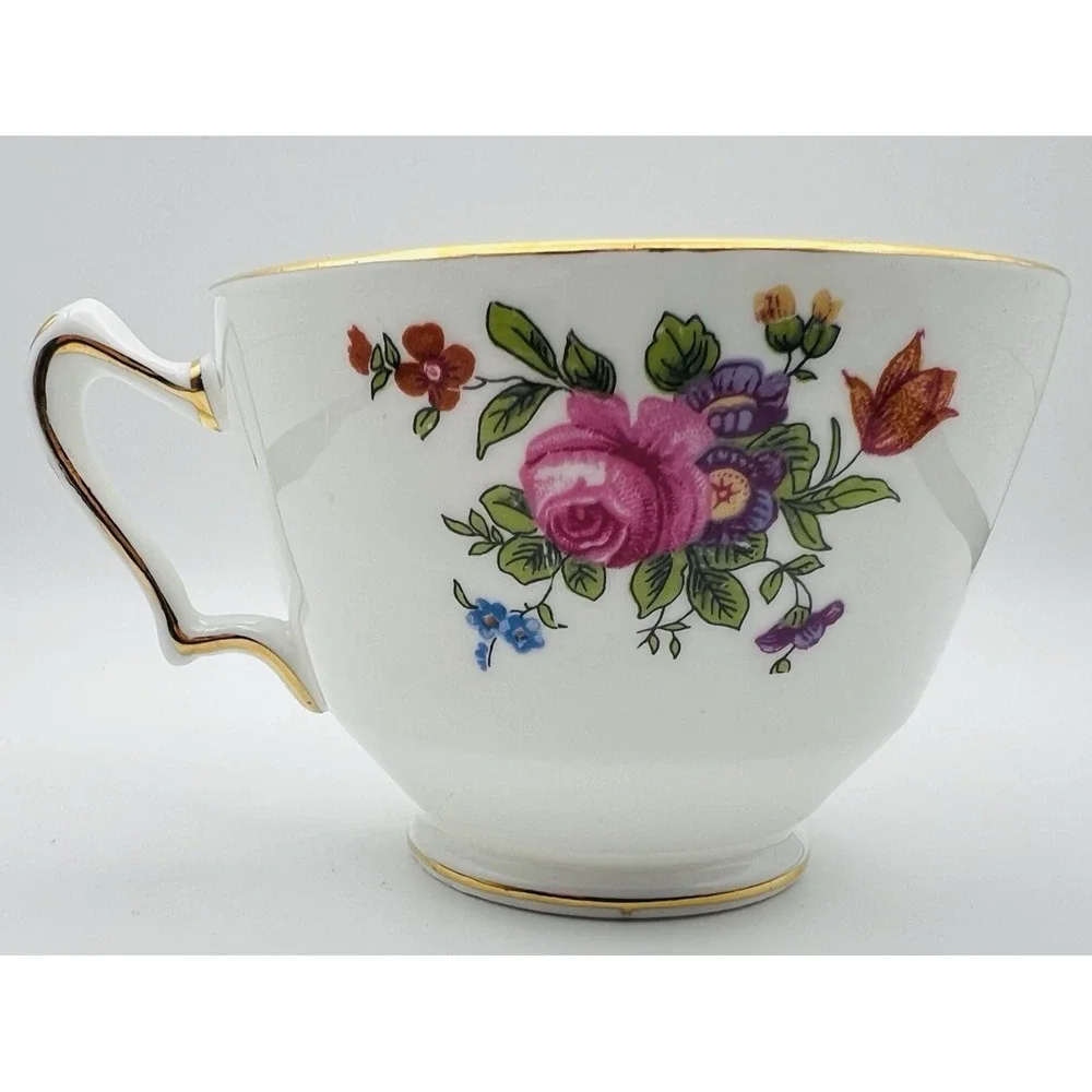 Crown Staffordshire Bone China Teacup Saucer Set Gold Pink Rose Floral England